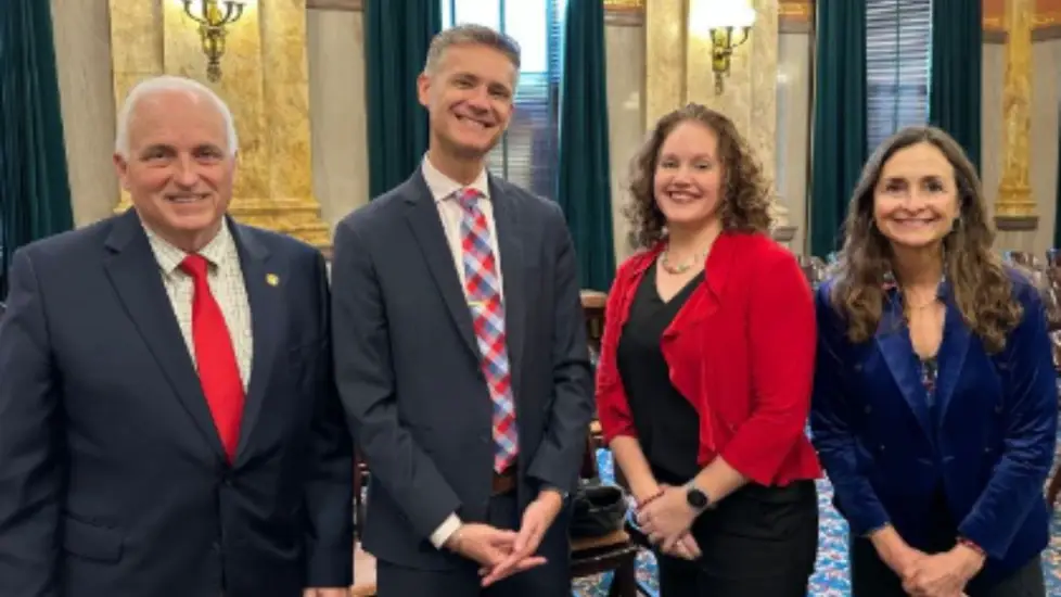 Ohio Governor Signs Landmark Workplace Safety Bill For Nurses & Healthcare Workers