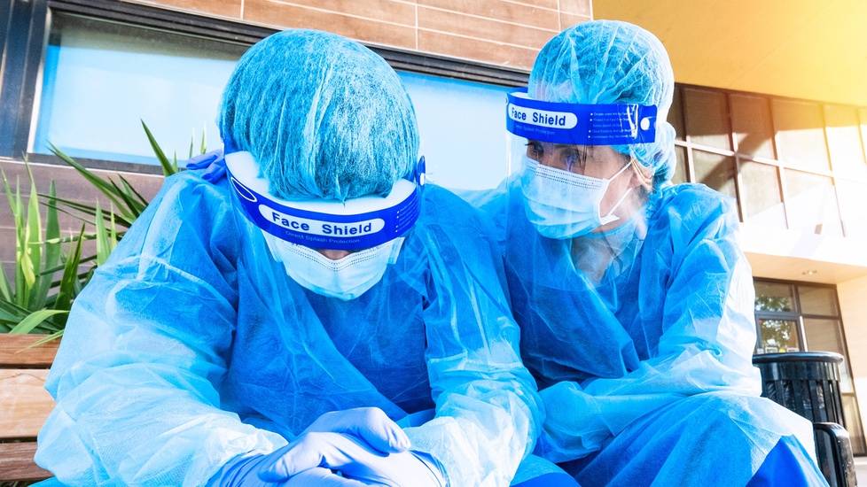 4 Tips To Support a Coworker Who is Struggling Emotionally