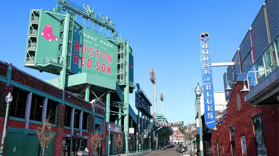 fenway park massachusetts