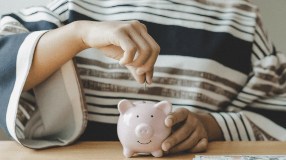 10 smart money moves for nurses in a recession