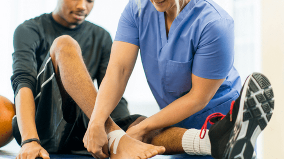 Top 10 Physical Therapy Assistant Programs | Nurse.org