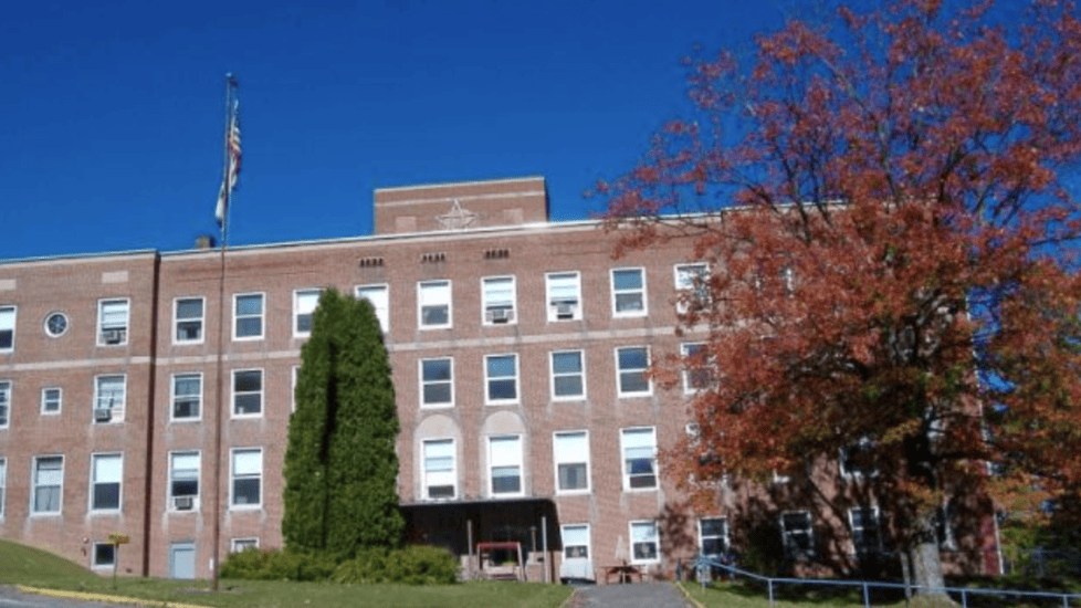 Nurse, CNA, Face Felony Charges After Non-Verbal Patient Dies From Scalding Hot Bath