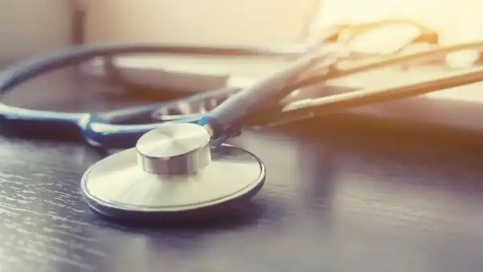 stethoscope travel nurse