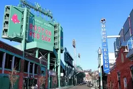 fenway park massachusetts