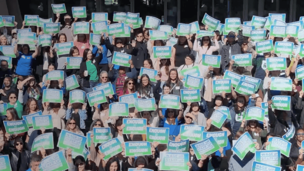 Kaiser Strike Ends With 21.5% Raise for 31,000 Health Care Workers