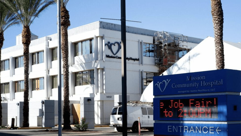 Nurse Stabbed, Police Searching For Suspect