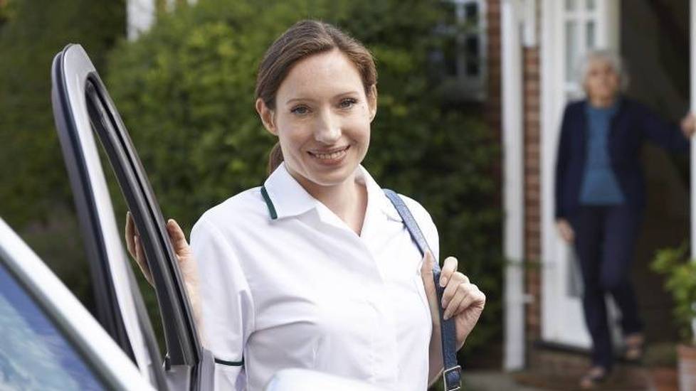 8 Things Home Health Nurses Should Never Leave Home Without