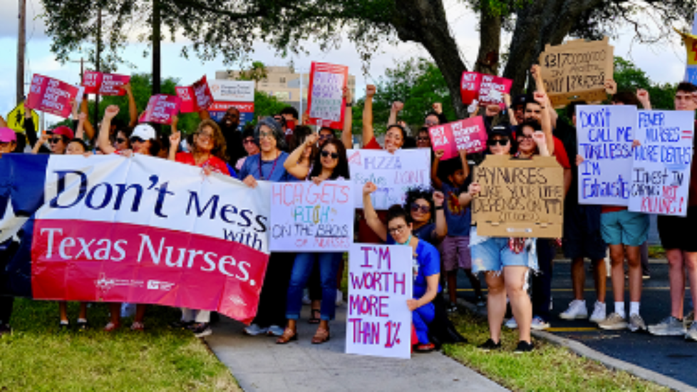 TX Nurses Score Major New Contract Focused on Safe Staffing, Wages, and Nurse Well-being