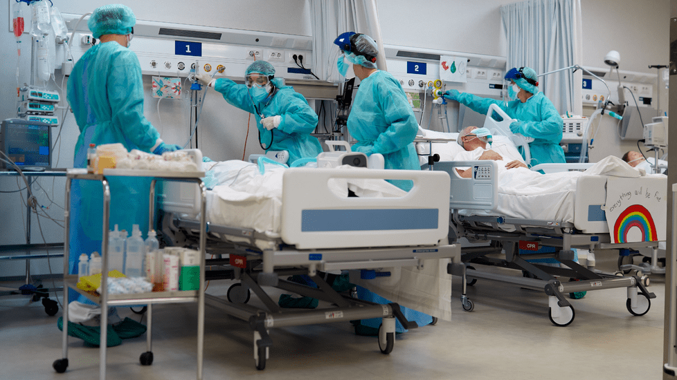 California Updates Quarantine Policy For Healthcare Workers Amid Surge