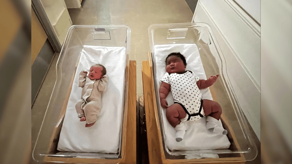 NY Hospital Delivers Record 13‑lb Baby Hours Before 4‑lb Newborn